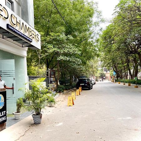 Bedchambers Serviced Apartments, Mg Road Гургаон Екстериор снимка