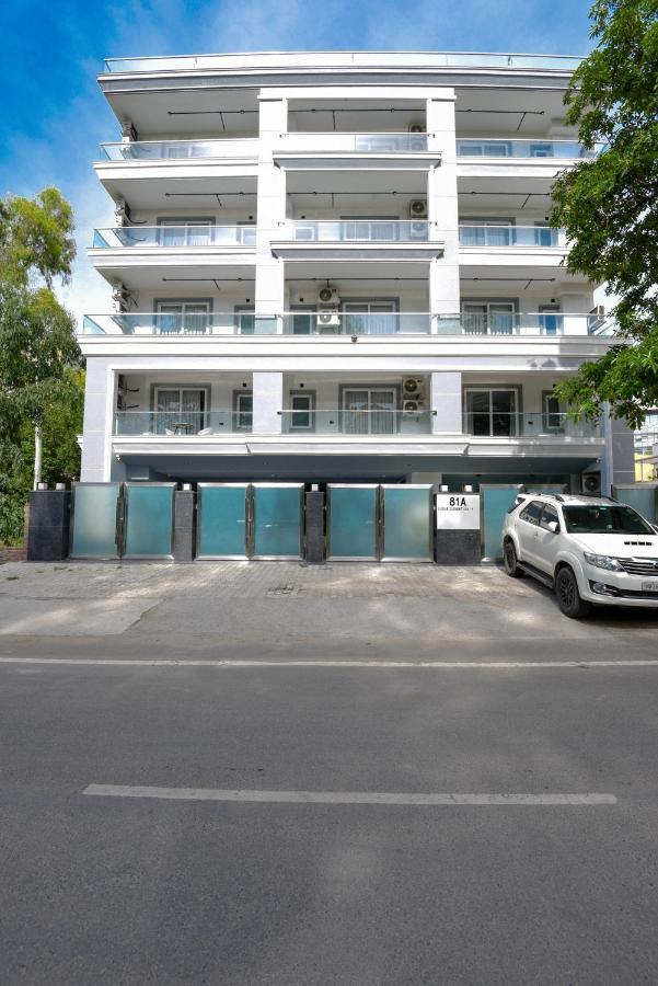 Bedchambers Serviced Apartments, Mg Road Гургаон Екстериор снимка