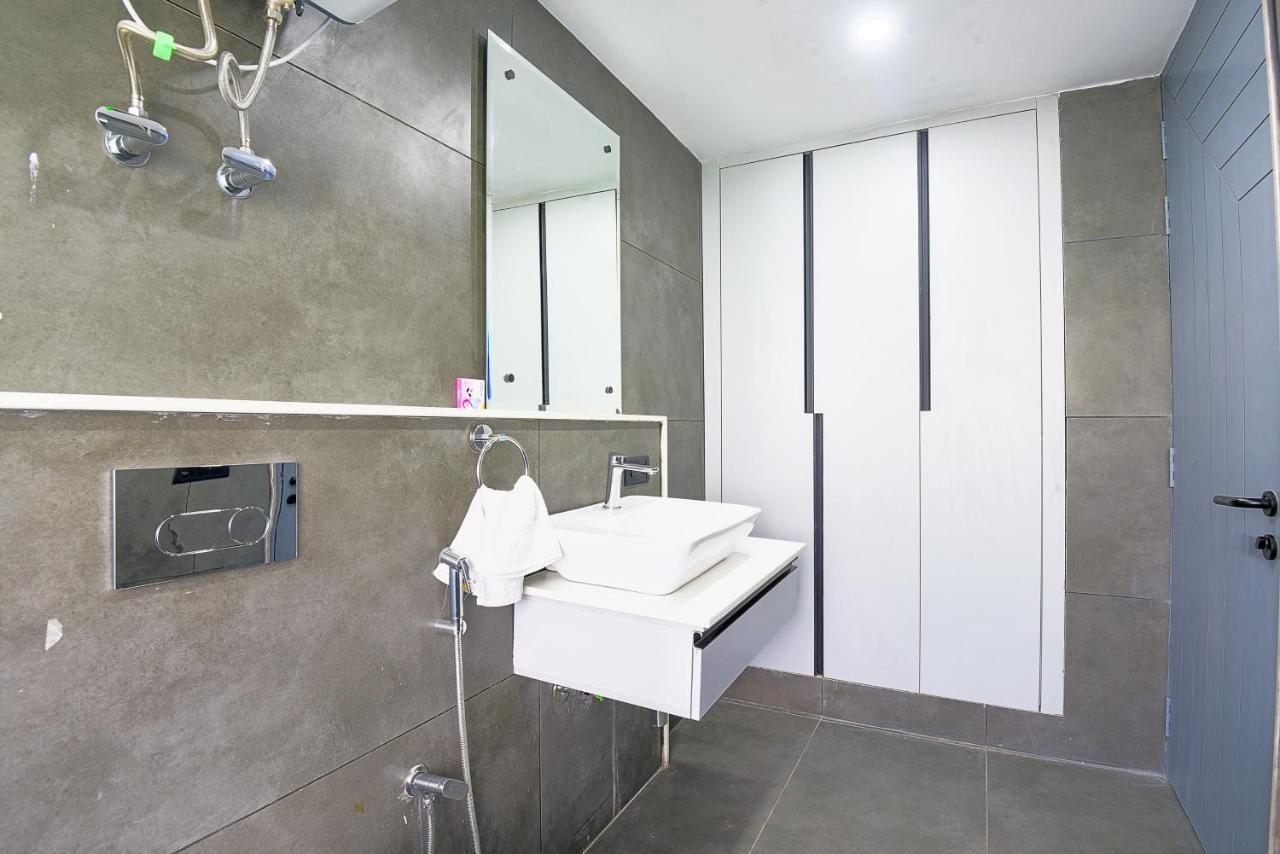 Bedchambers Serviced Apartments, Mg Road Гургаон Екстериор снимка