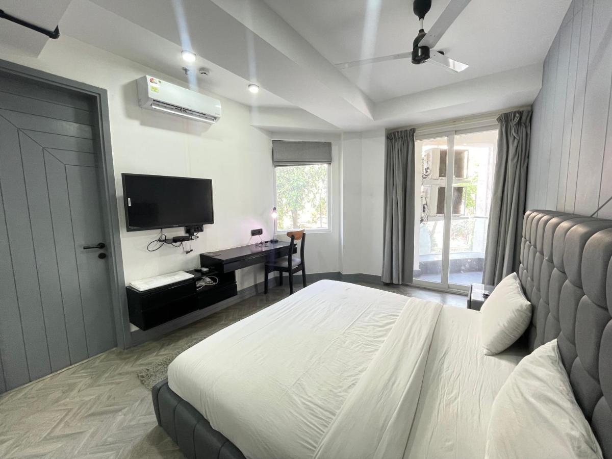 Bedchambers Serviced Apartments, Mg Road Гургаон Екстериор снимка