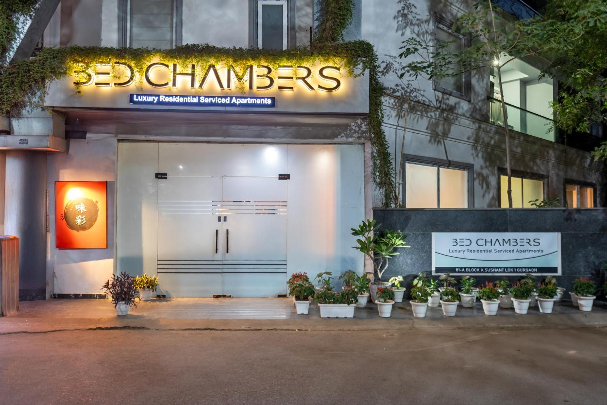 Bedchambers Serviced Apartments, Mg Road Гургаон Екстериор снимка